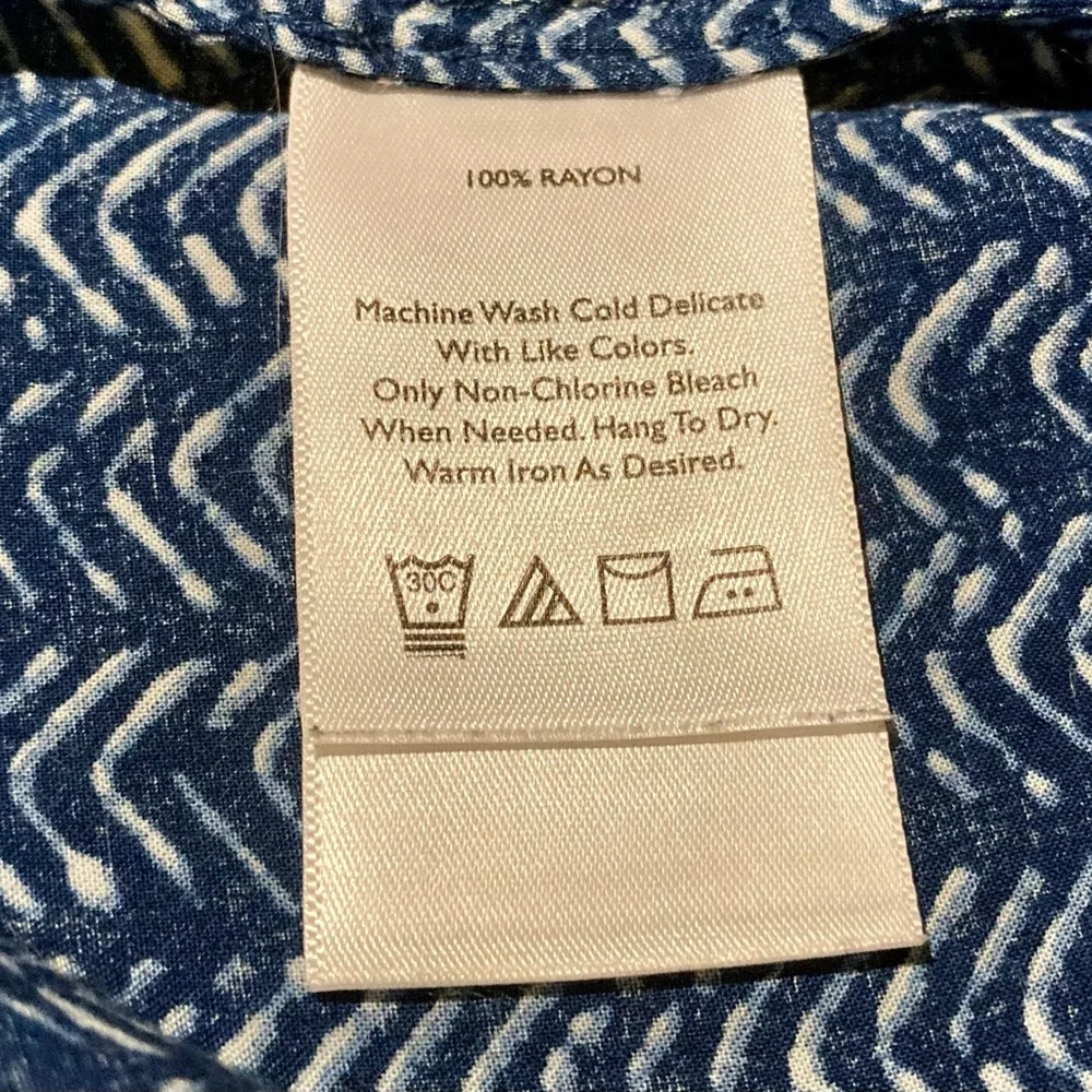 Eddie Bauer herringbone pattern blue tank top, size XS - Picture 5 of 8